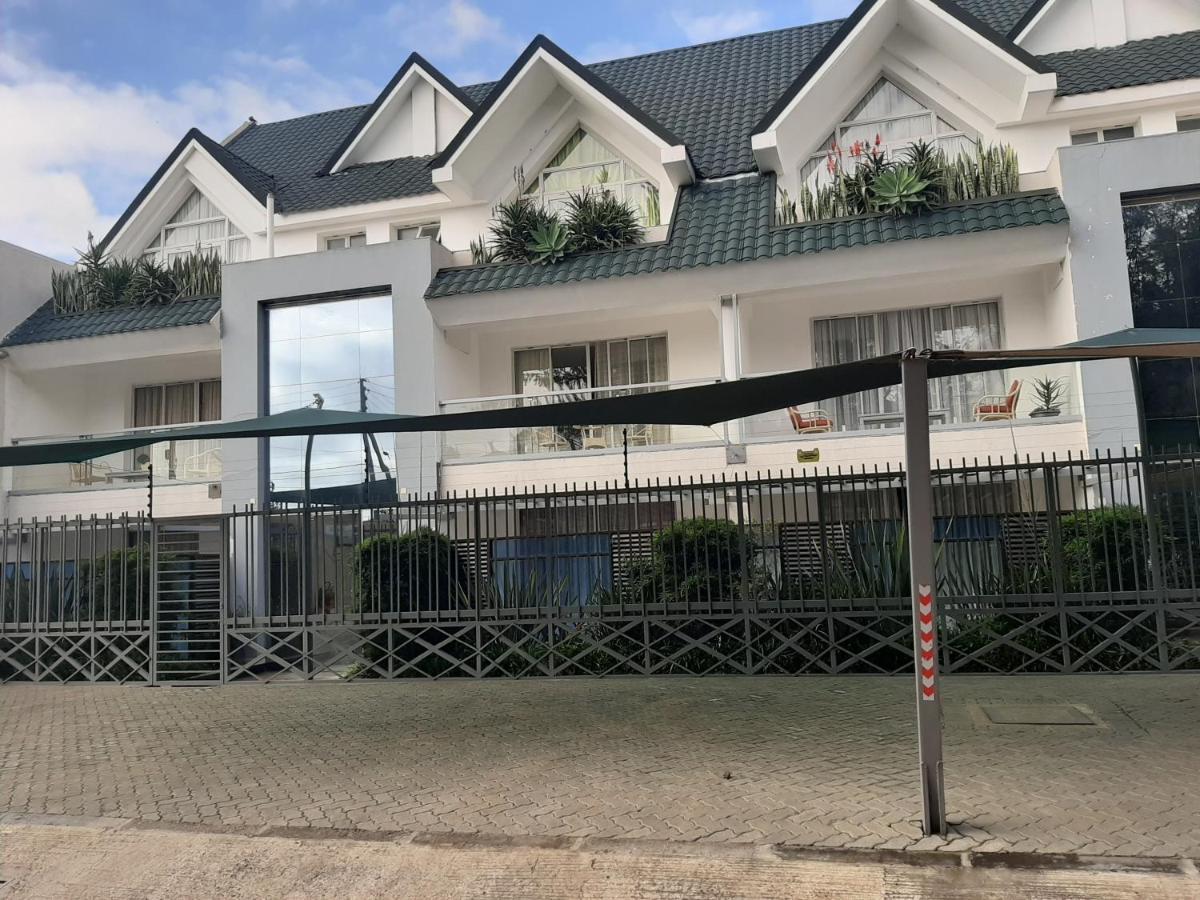 D2W Residency Suites Syokimau Экстерьер фото